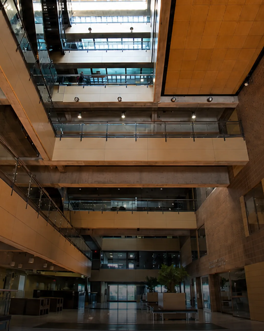 Edificio Mario Laserna - Decanos Facultad de Ingeniería