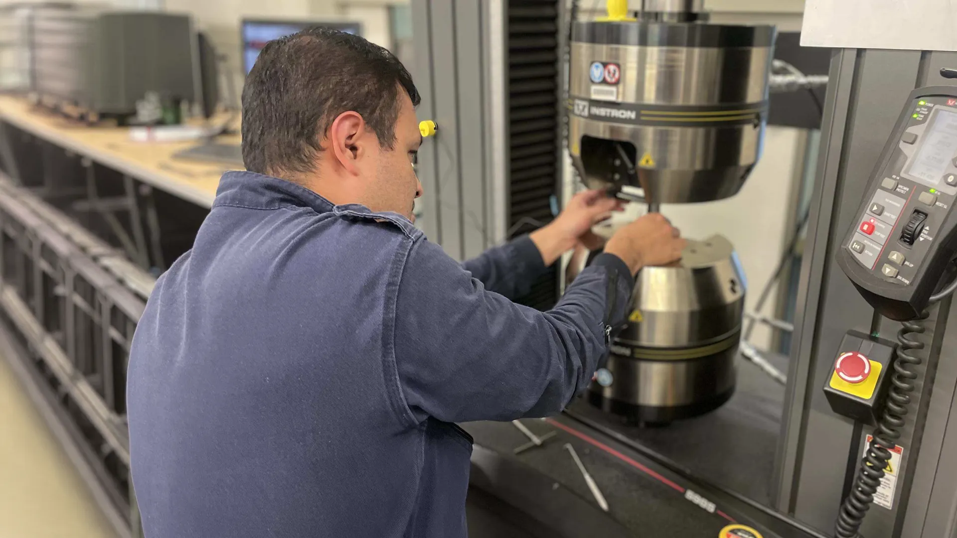 Lab. de Propiedades Mec&aacute;nicas ML-227